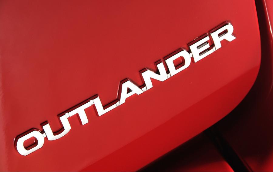  Mitsubishi Outlander 2005 года  (фото 42 из 77)